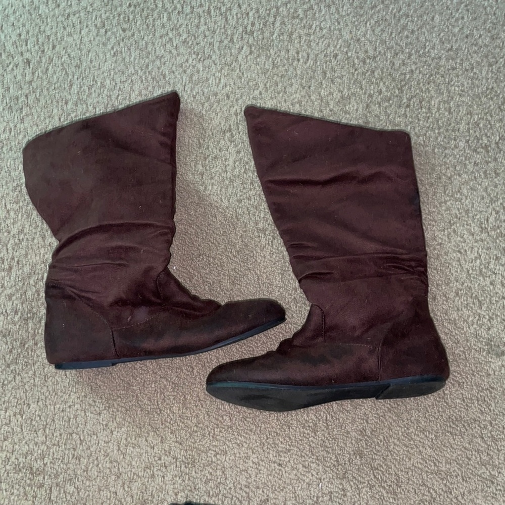 Brown boots